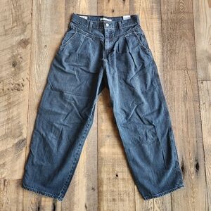 Levi's 80's Balloon Leg